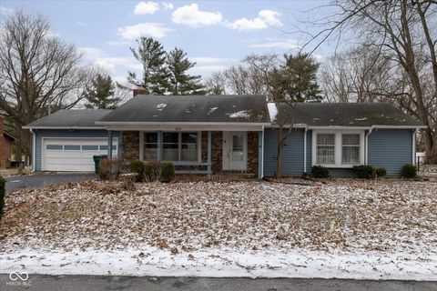 653 Russell Lake W Drive Zionsville IN 46077