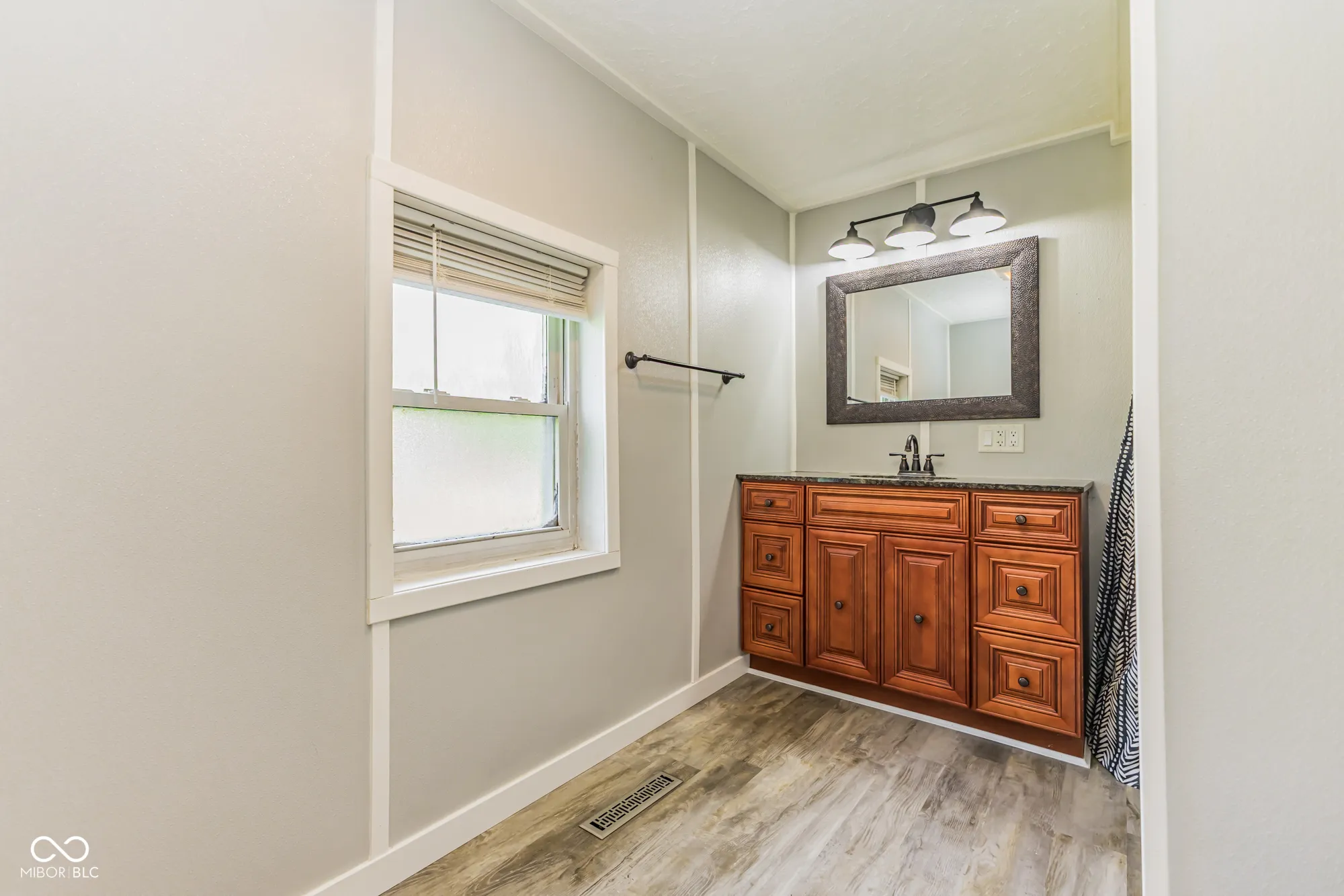 Muncie, Indiana 47302, United States, 2 Bedrooms Bedrooms, ,1 BathroomBathrooms,Residential,Active,160452