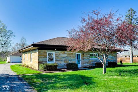 Photo of 5551 W 200 N, Greenfield, IN 46140 (MLS # 22094258)