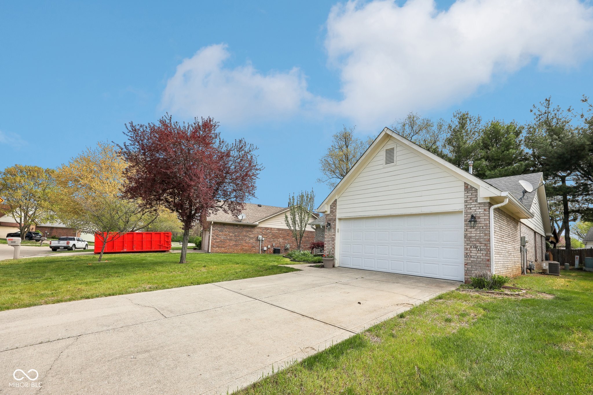 6853 Arjay Drive