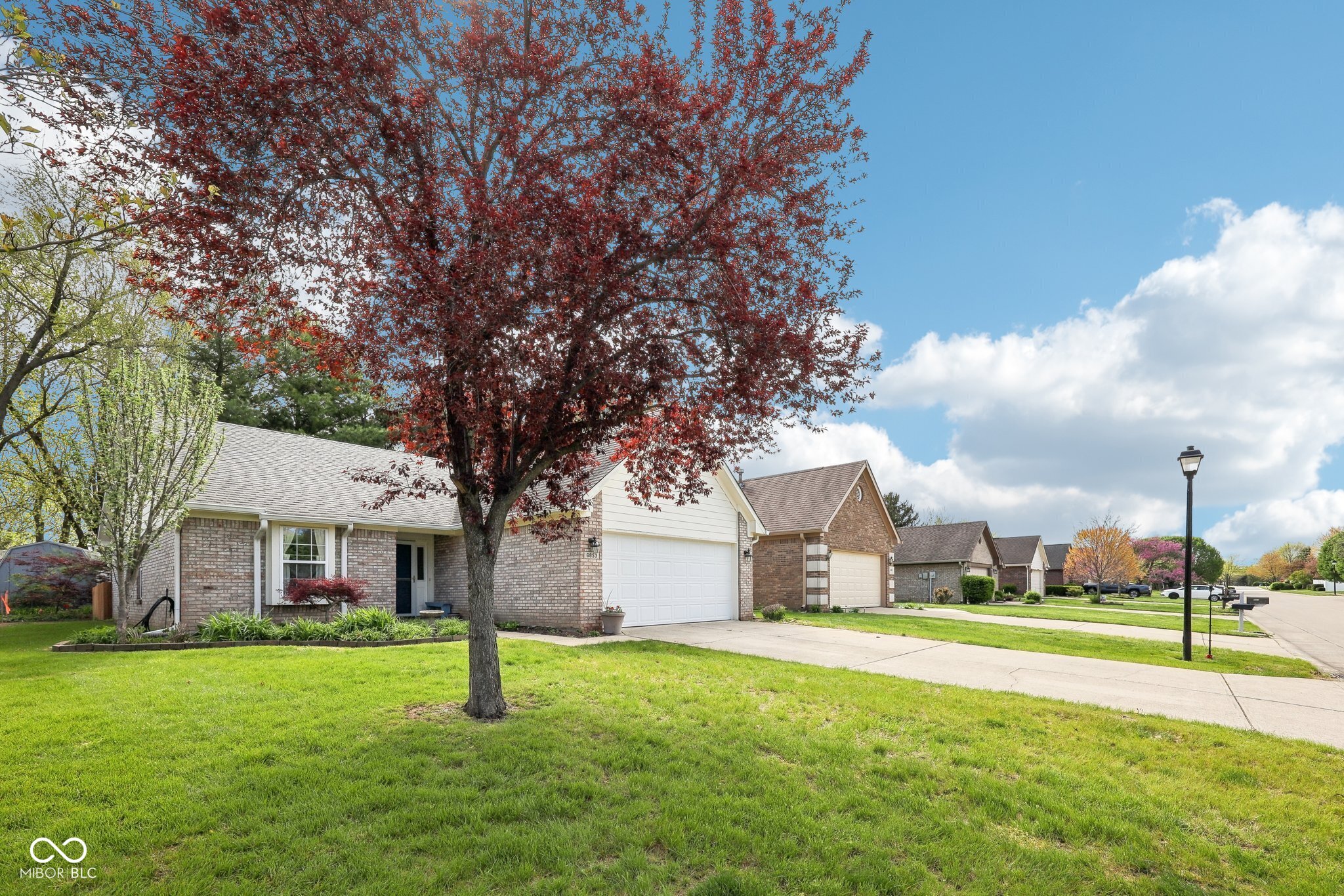 6853 Arjay Drive