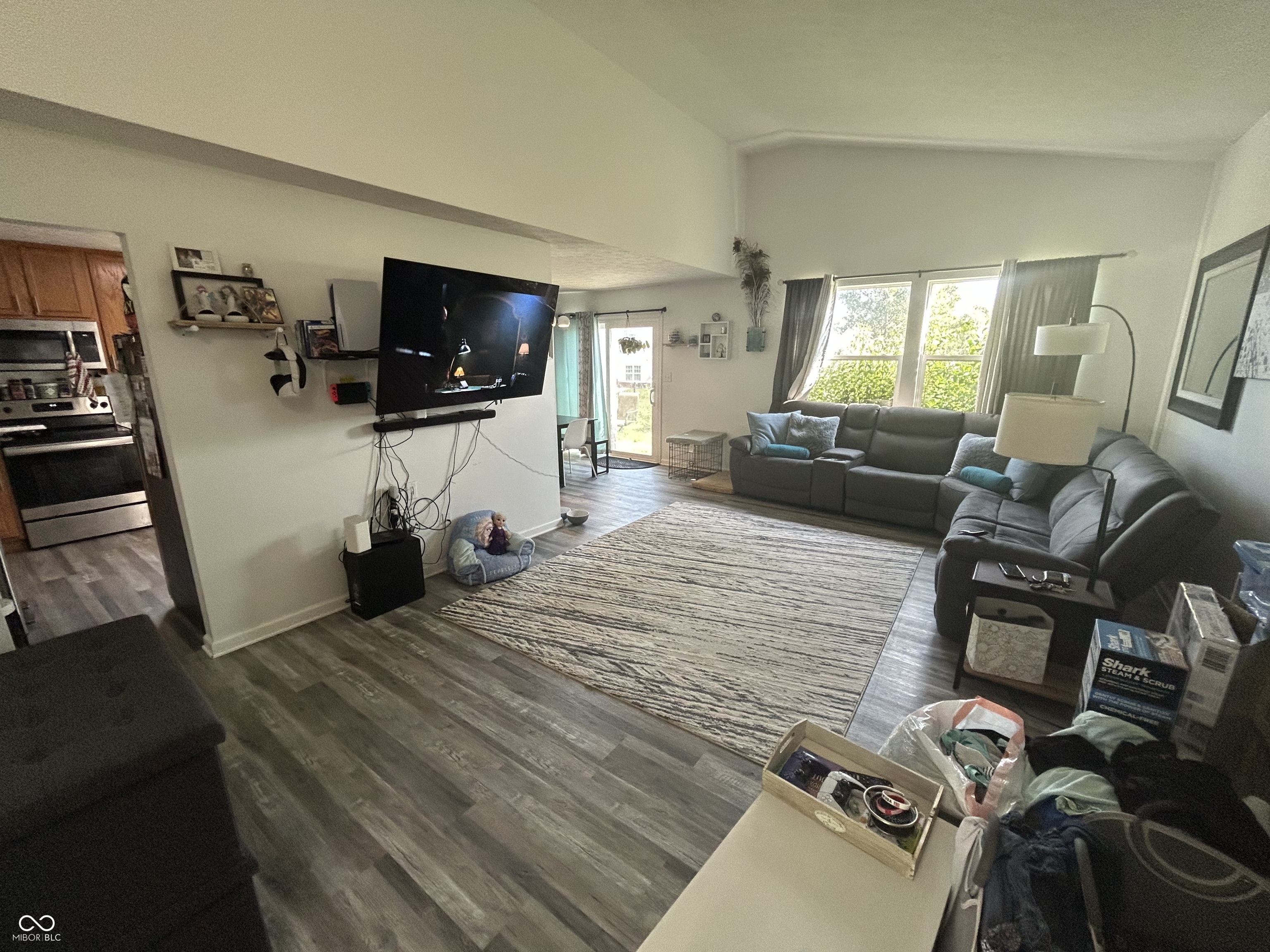 429 E Clear Lake Lane