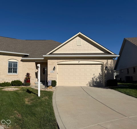 Photo of 545 Weyworth Pl, Greenwood, IN 46142 (MLS # 22129926)