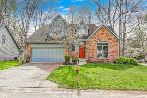 Photo of 5501 Spicebush Drive, Indianapolis, IN 46254 (MLS # 22088676)