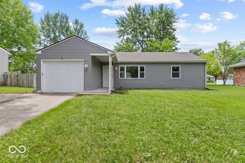 Photo of 6627 Muirfield Way, Indianapolis, IN 46237 (MLS # 22106237)