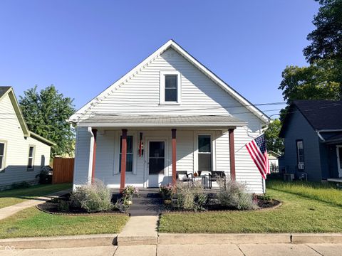 Photo of 410 Howard Street, Shelbyville, IN 46176 (MLS # 22065843)