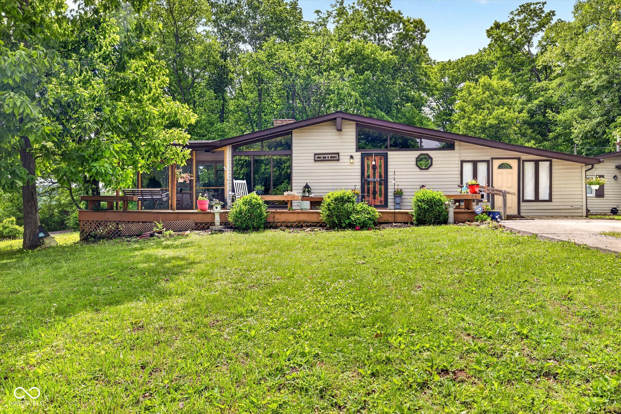 242 Tuck A Way Ridge Drive