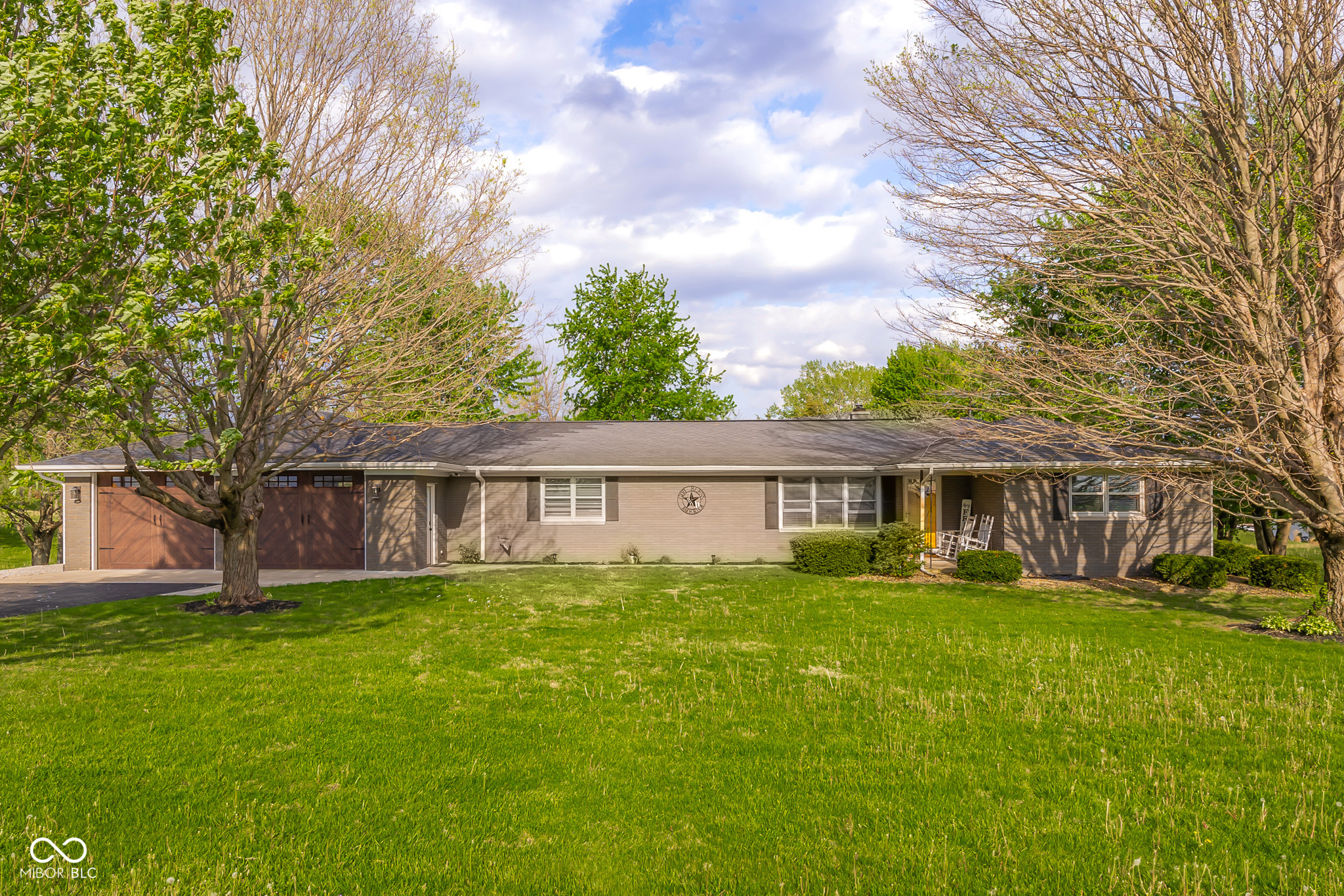 8101 N County Road 825 E