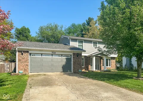 713 Colonial Way, Greenwood, IN 46142 - MLS#: 22040065