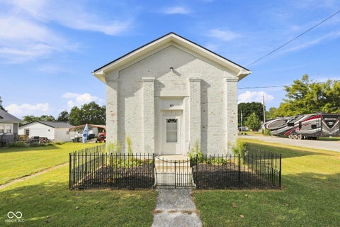 Photo for 401 E Jefferson Street