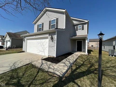 2402 Middle View Drive, Columbus, IN 47201 - MLS#: 22027003