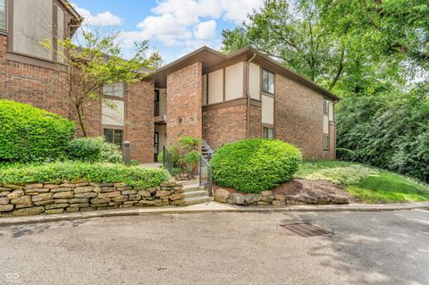 Photo of 2267 Rome Drive #A, Indianapolis, IN 46228 (MLS # 22041738)
