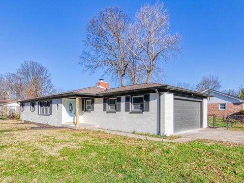 Photo of 3350 Catalpa Avenue, Indianapolis, IN 46228 (MLS # 22092399)