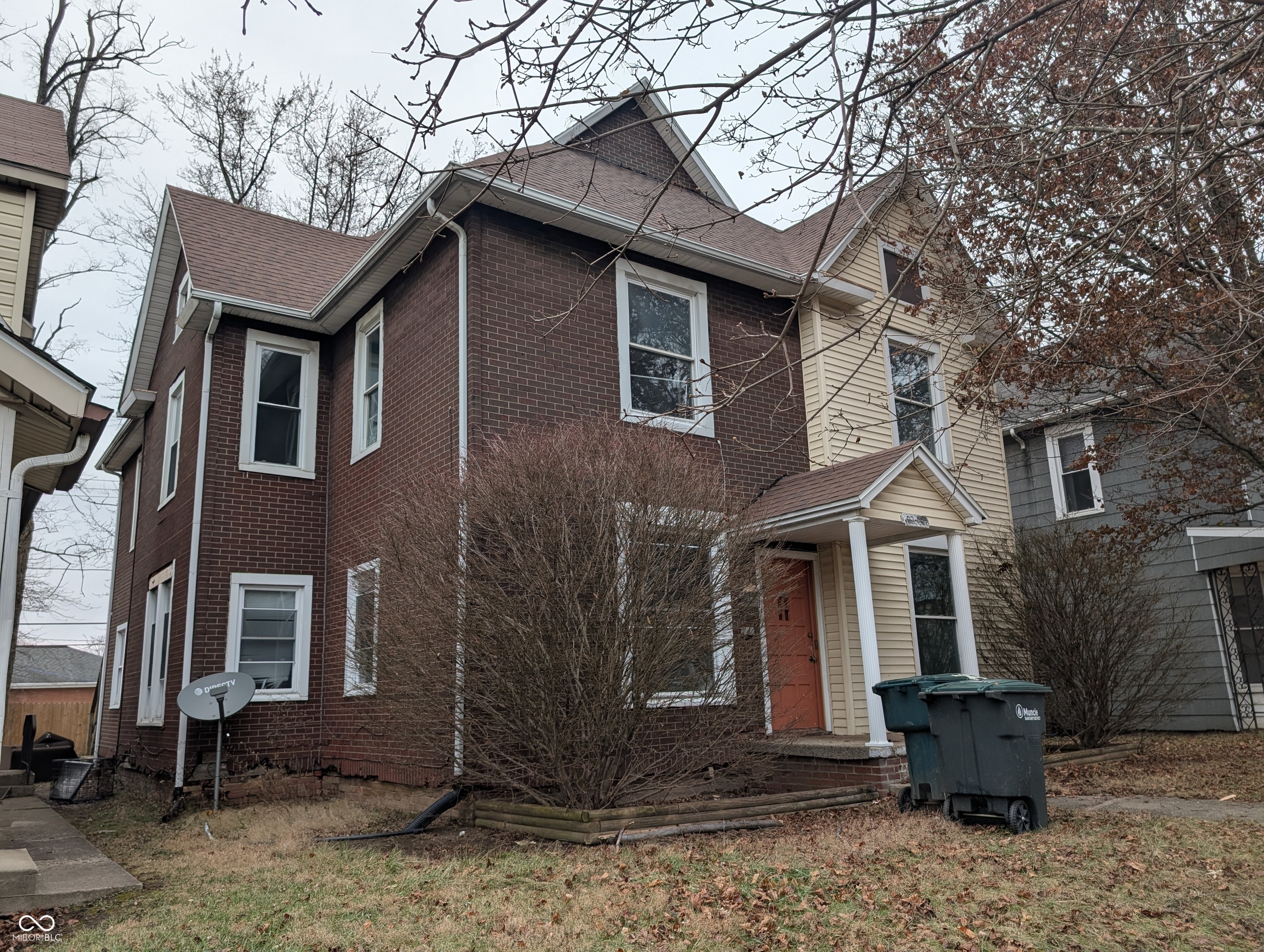 802 W Charles Street