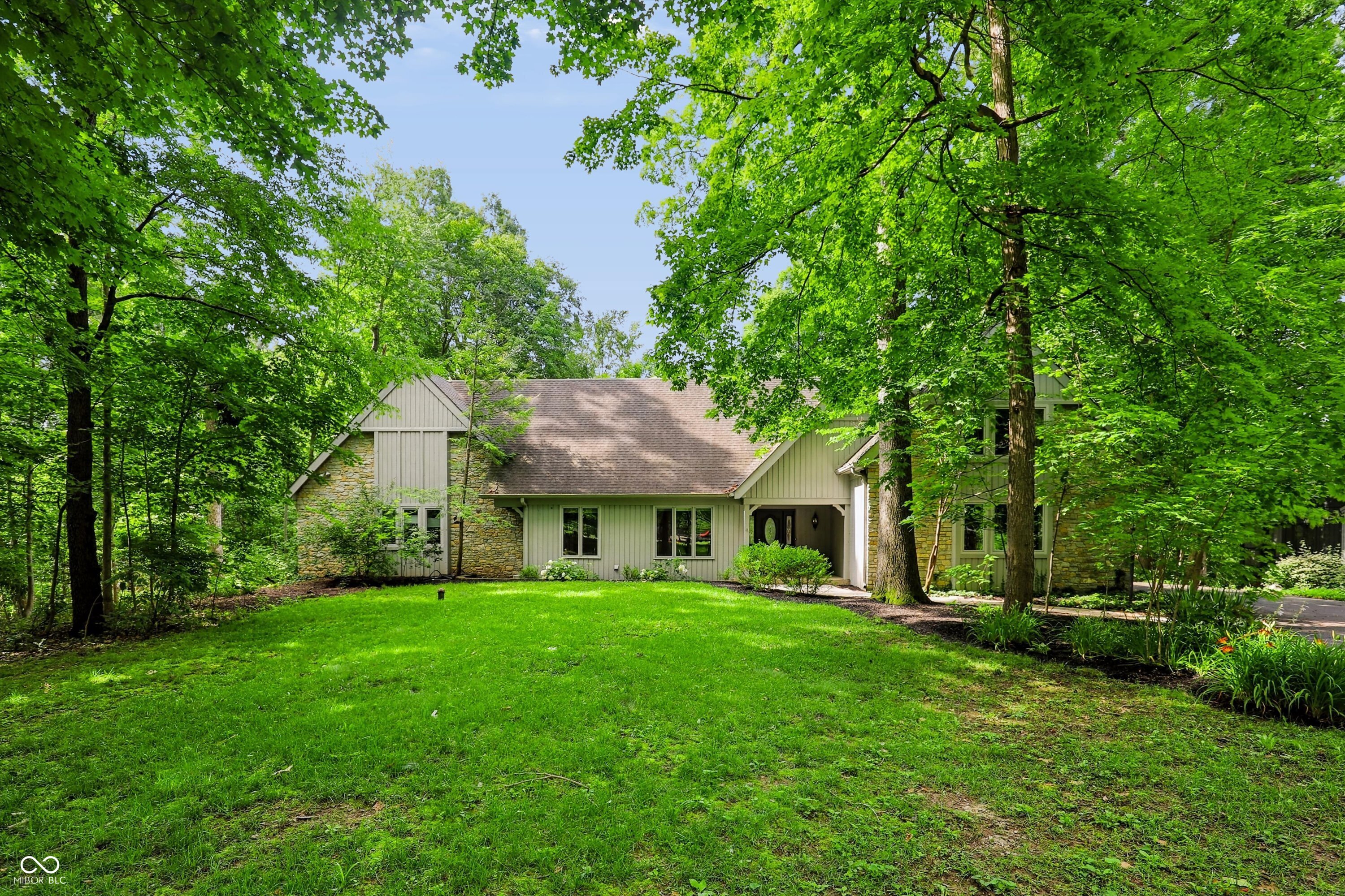 Photo 1 of 81 — 118 White Horse Lane, Fishers, IN 46038