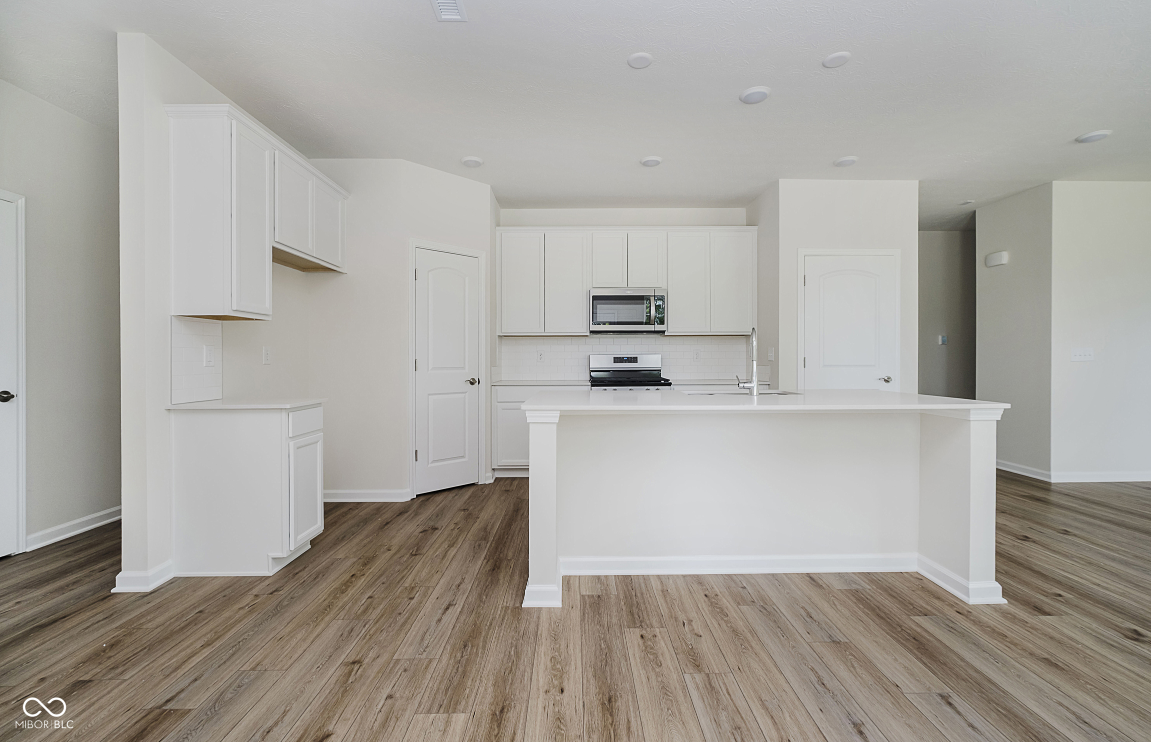 6871 Seabiscuit Road