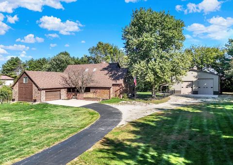 125 S 1100 E Zionsville IN 46077