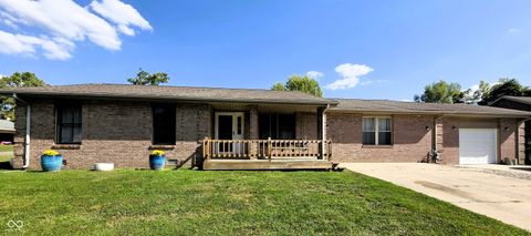 508 Deer Run Westport IN 47283