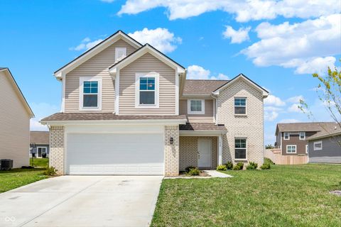 Photo of 1612 N Regatta Drive, Greenfield, IN 46140 (MLS # 22049881)
