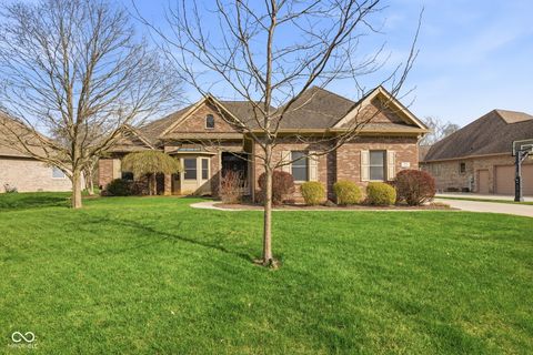Photo of 2399 Forest Hills Boulevard, Greenwood, IN 46143 (MLS # 22093602)