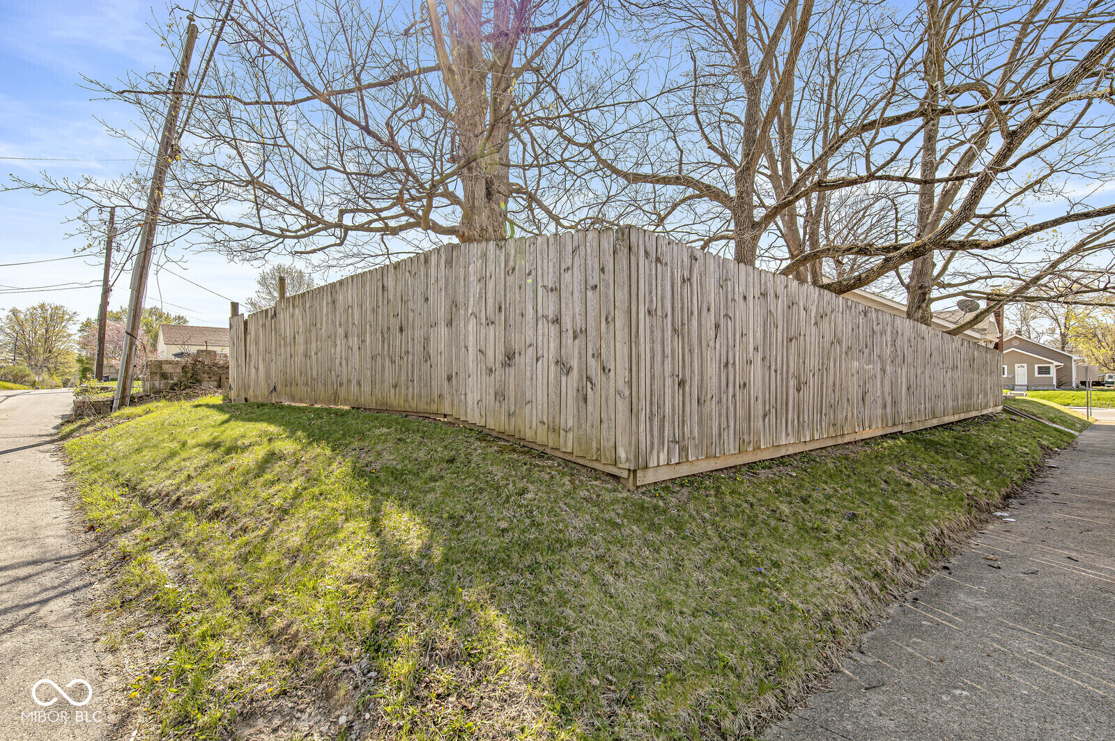 1526 Main Street
