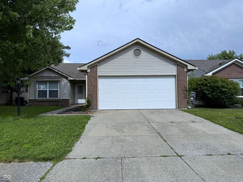 Photo of 7109 Moriarty Drive, Indianapolis, IN 46217 (MLS # 22109406)