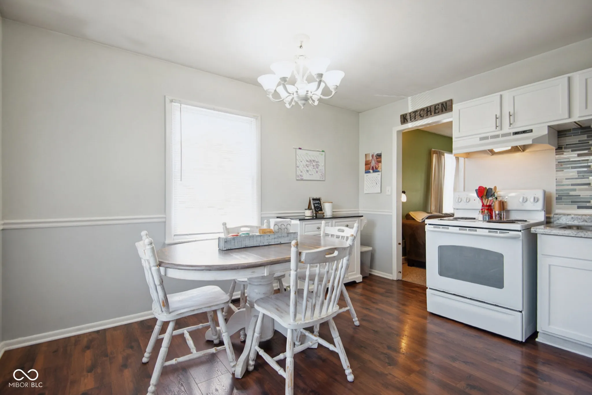 Shelbyville, Indiana 46176, United States, 3 Bedrooms Bedrooms, ,2 BathroomsBathrooms,Residential,Active,164664