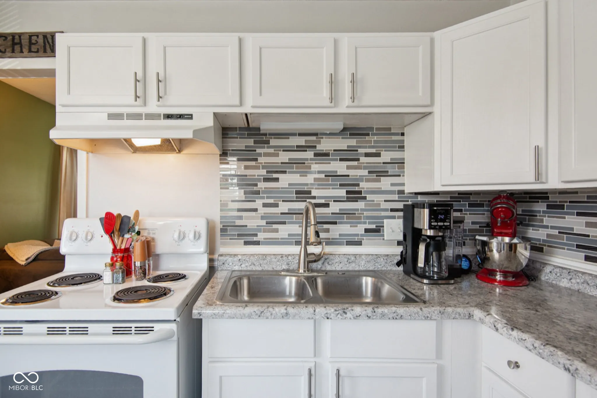 Shelbyville, Indiana 46176, United States, 3 Bedrooms Bedrooms, ,2 BathroomsBathrooms,Residential,Active,164664