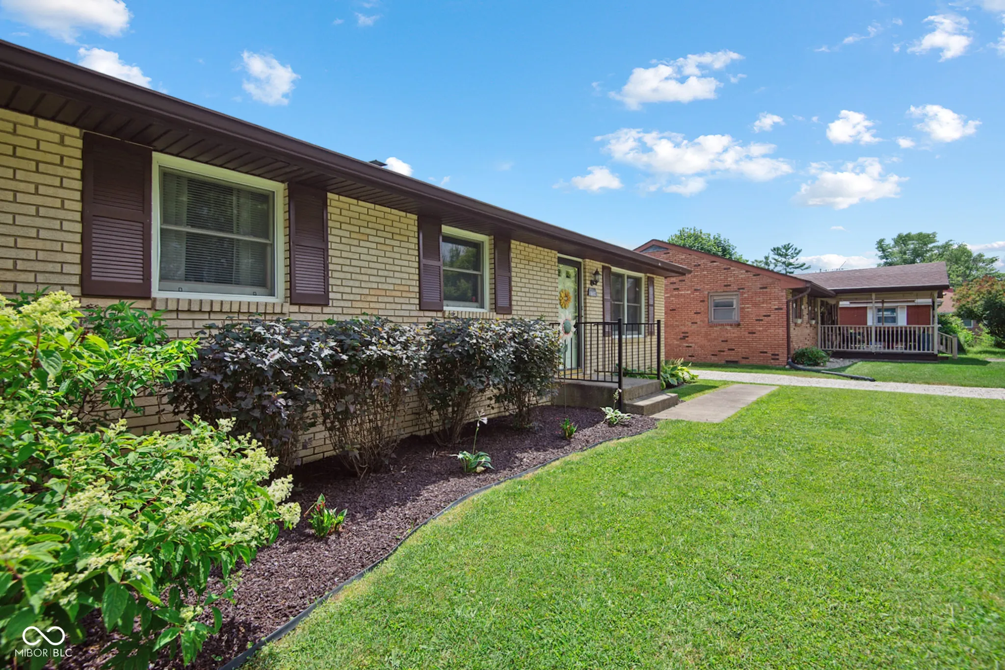 Shelbyville, Indiana 46176, United States, 3 Bedrooms Bedrooms, ,2 BathroomsBathrooms,Residential,Active,164664