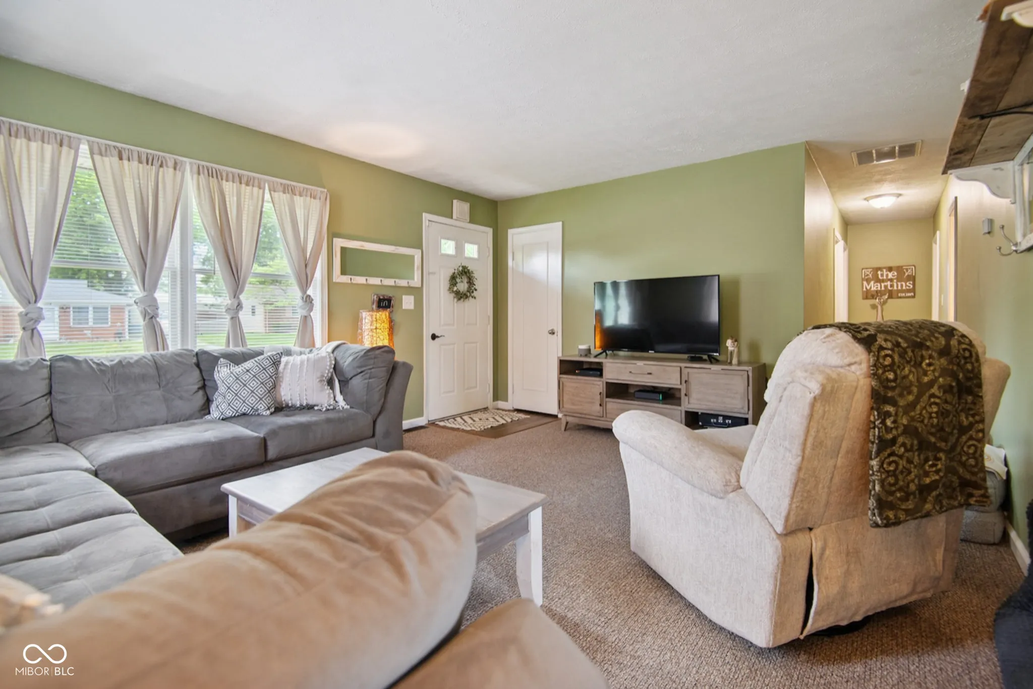 Shelbyville, Indiana 46176, United States, 3 Bedrooms Bedrooms, ,2 BathroomsBathrooms,Residential,Active,164664