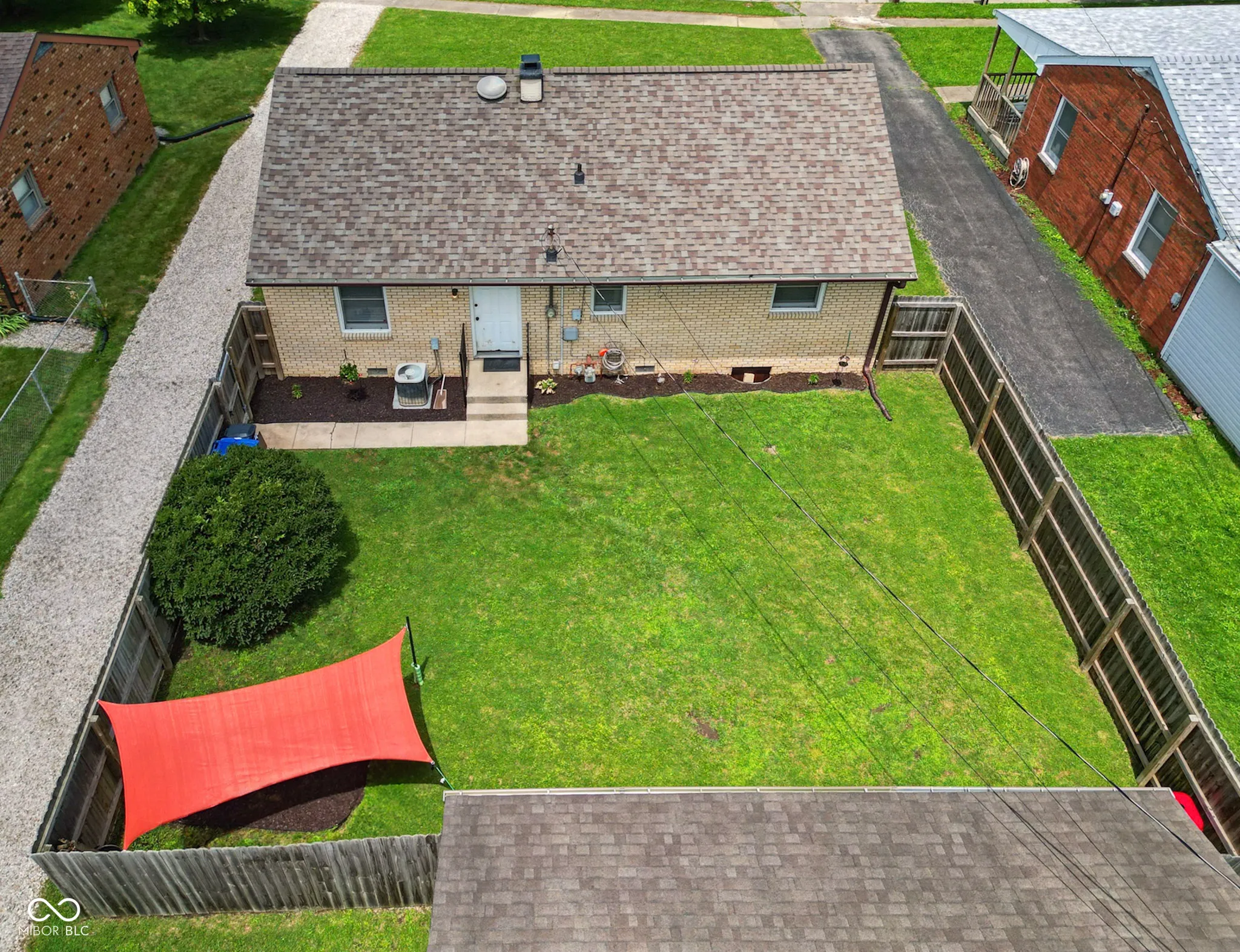 Shelbyville, Indiana 46176, United States, 3 Bedrooms Bedrooms, ,2 BathroomsBathrooms,Residential,Active,164664