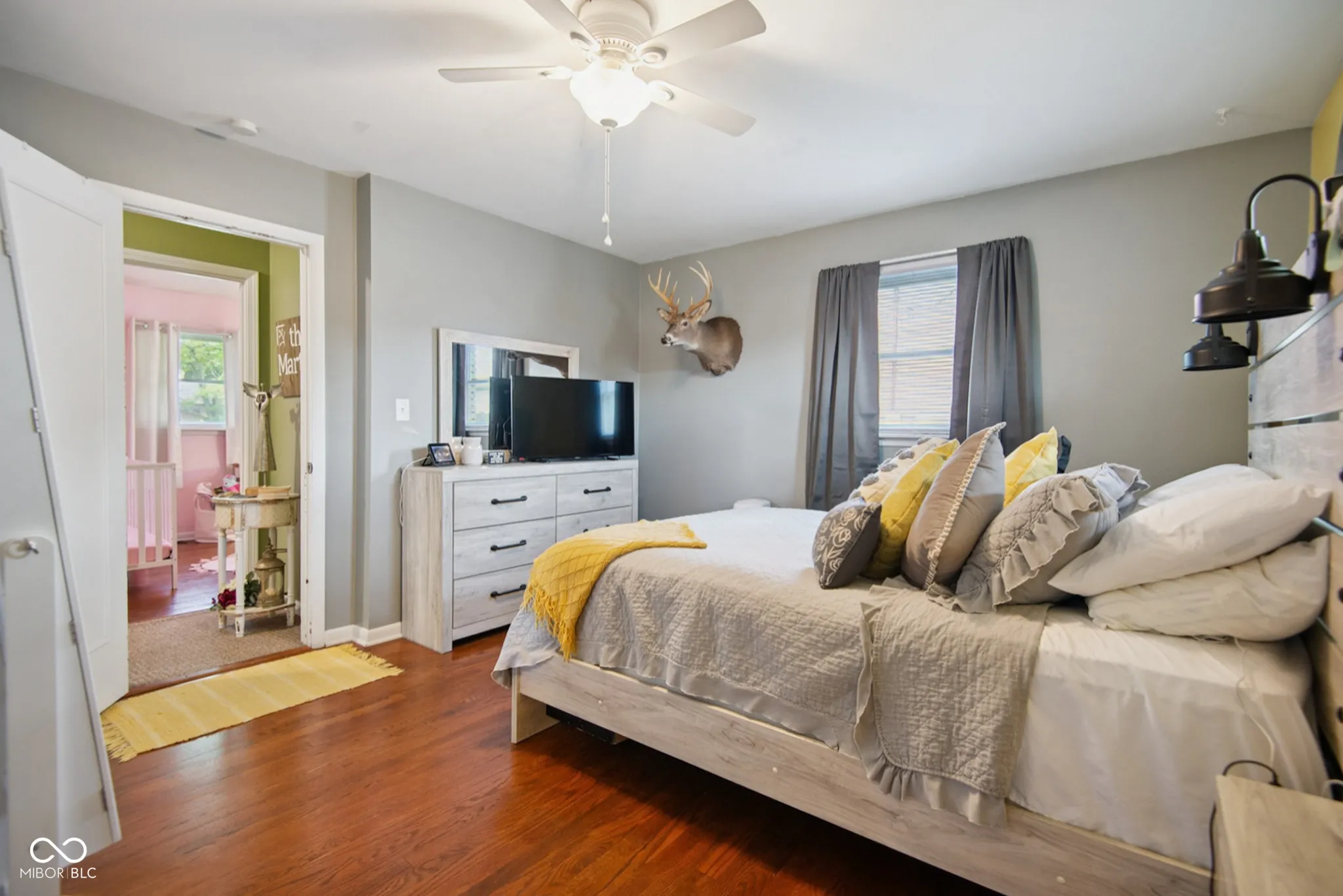 Shelbyville, Indiana 46176, United States, 3 Bedrooms Bedrooms, ,2 BathroomsBathrooms,Residential,Active,164664