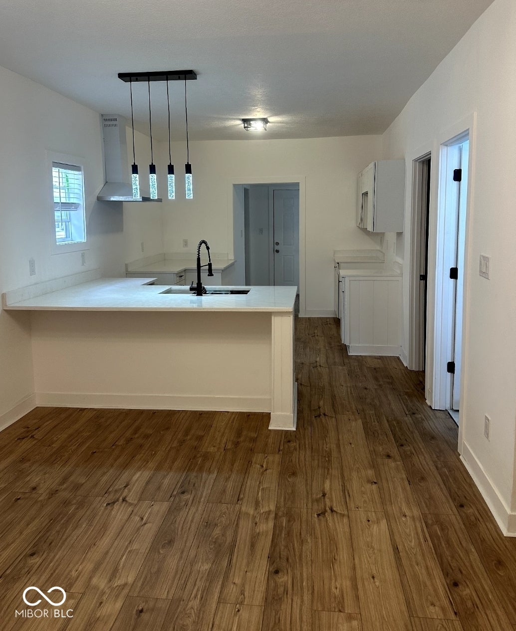 1445 W 34th Street