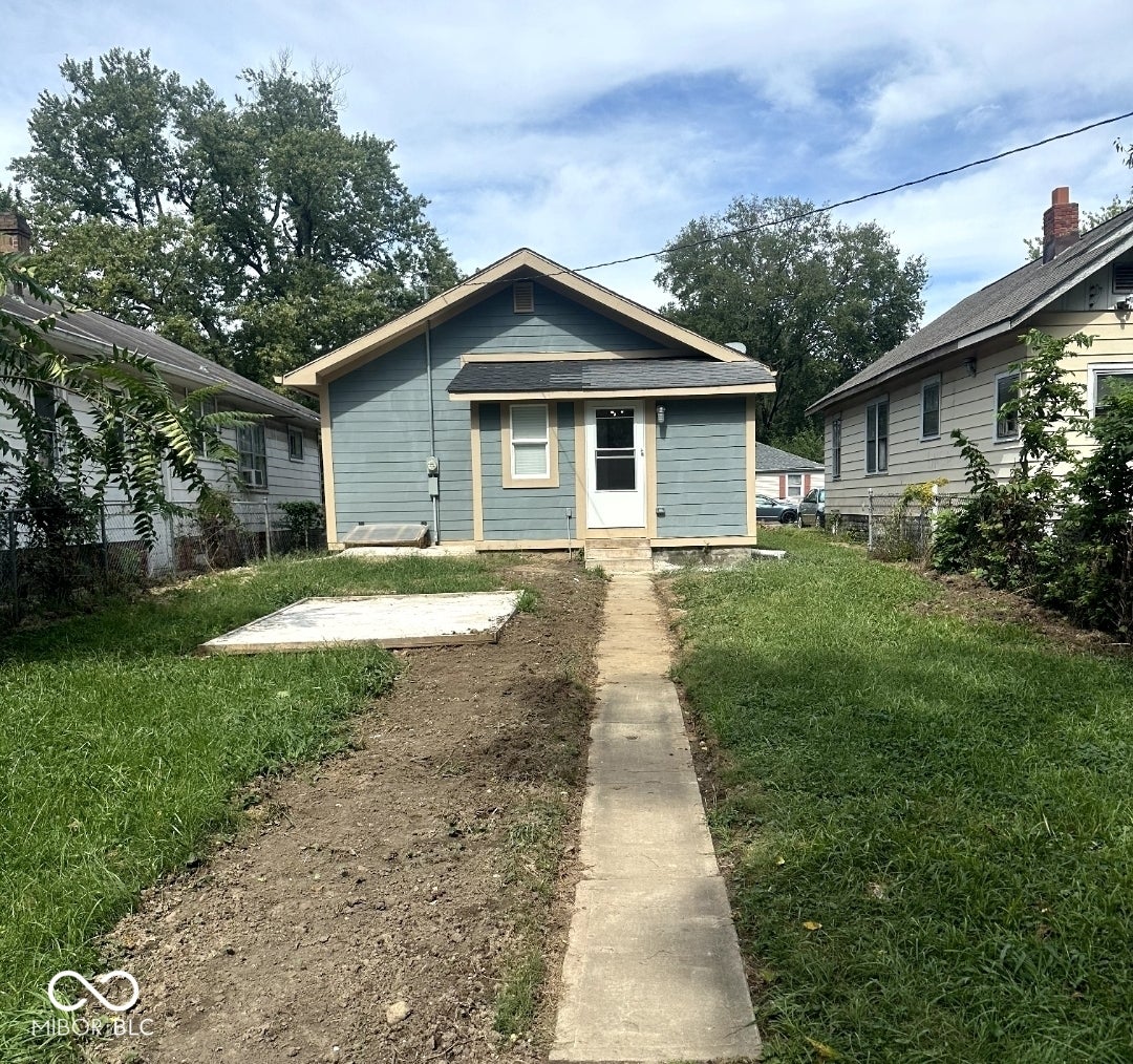 1445 W 34th Street