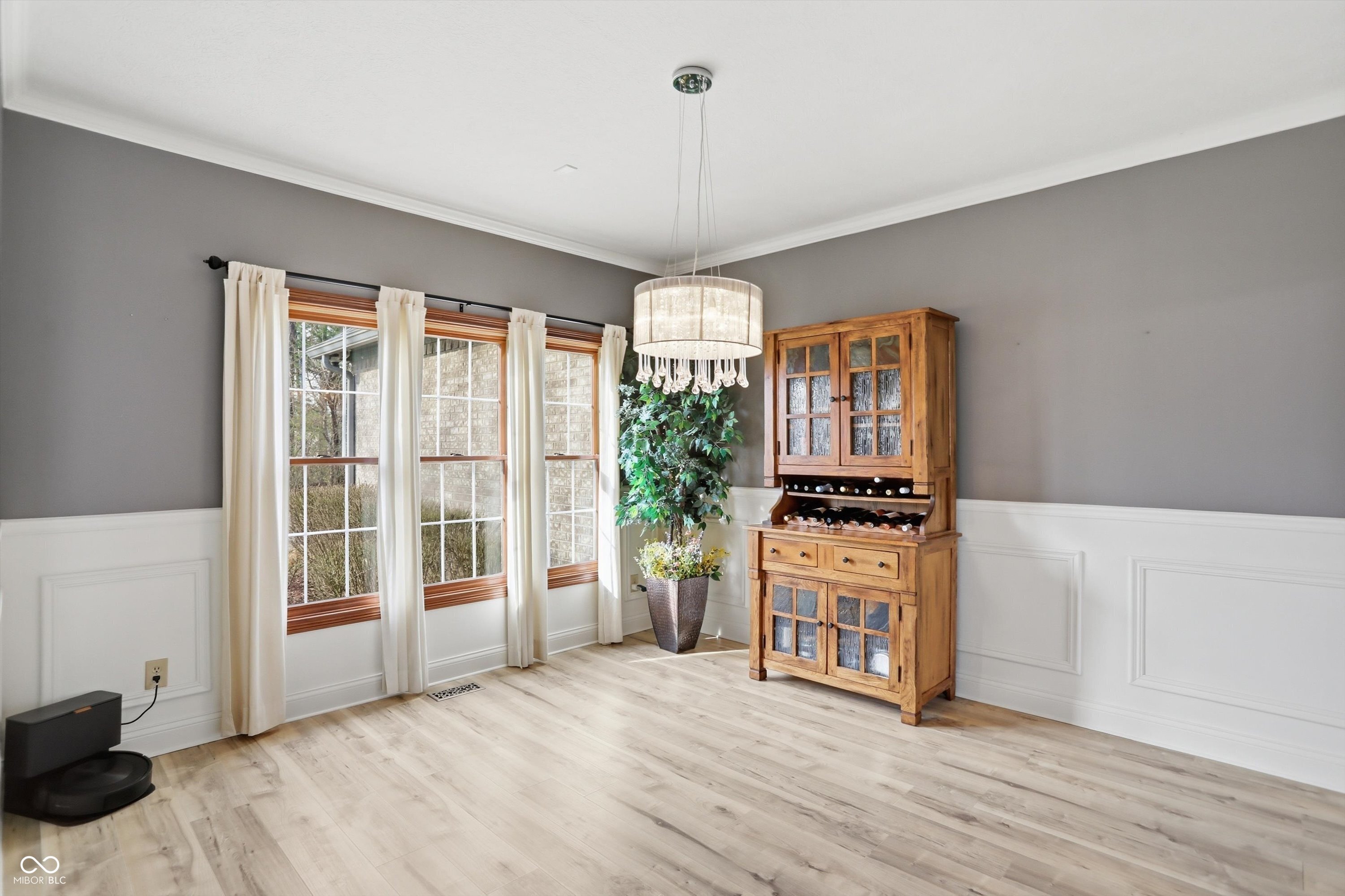 9010 Summer Estate Drive