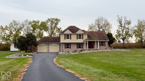 Photo of 4034 W State Road 135 W, Trafalgar, IN 46181 (MLS # 22130911)
