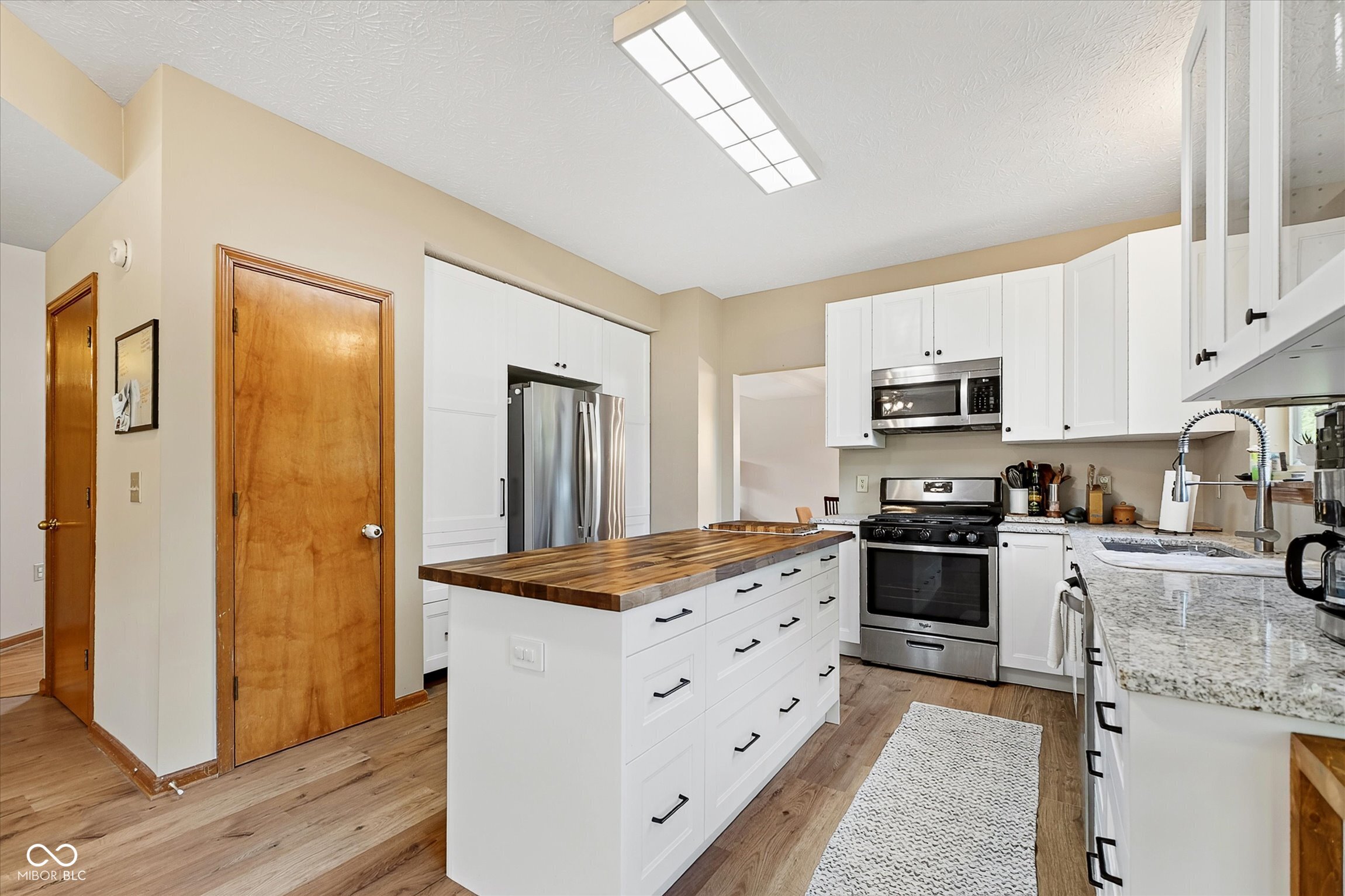6758 Loretta Court