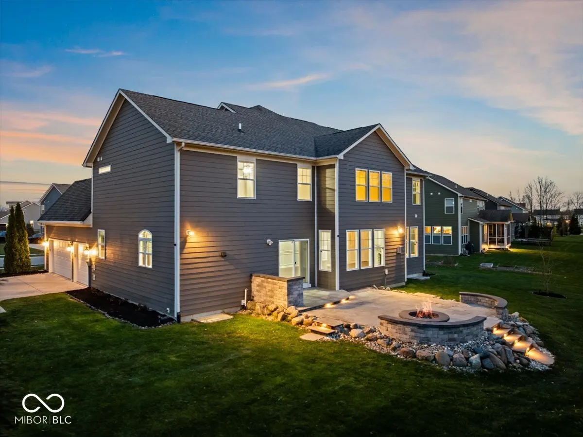 Fishers, Indiana 46037, United States, 6 Bedrooms Bedrooms, ,6 BathroomsBathrooms,Residential,Pending,112159