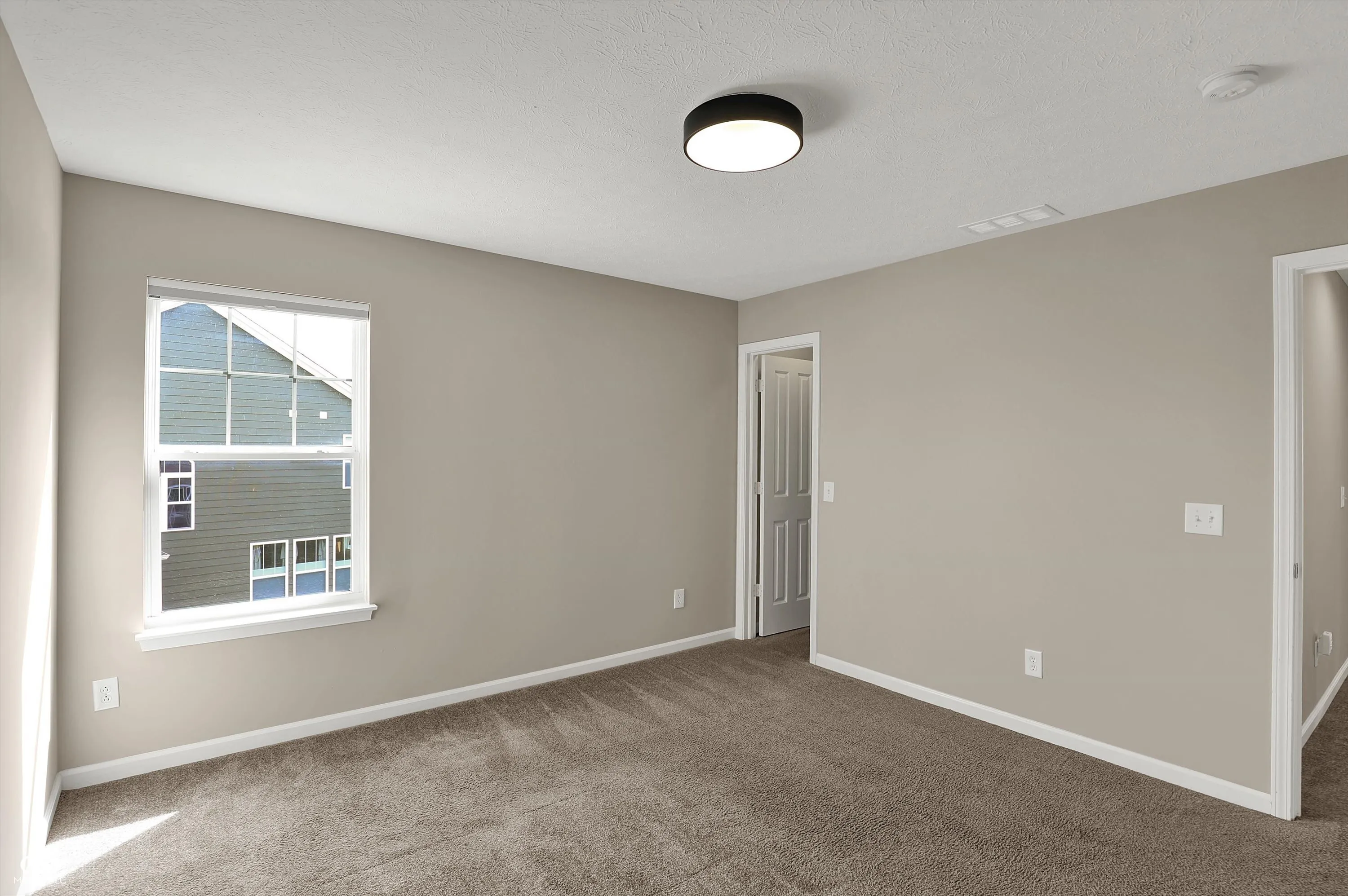 Fishers, Indiana 46037, United States, 6 Bedrooms Bedrooms, ,6 BathroomsBathrooms,Residential,Pending,112159