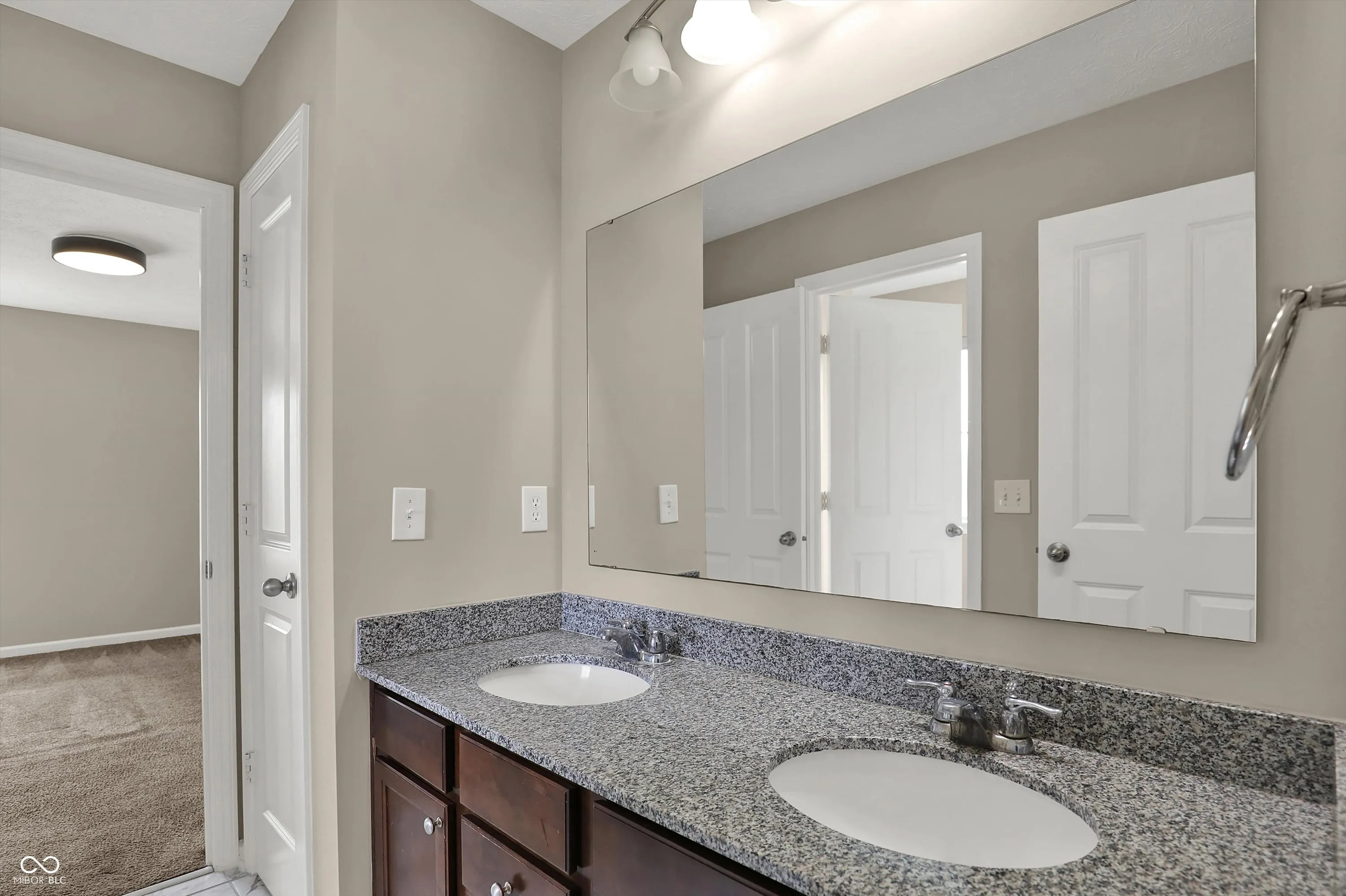 Fishers, Indiana 46037, United States, 6 Bedrooms Bedrooms, ,6 BathroomsBathrooms,Residential,Pending,112159