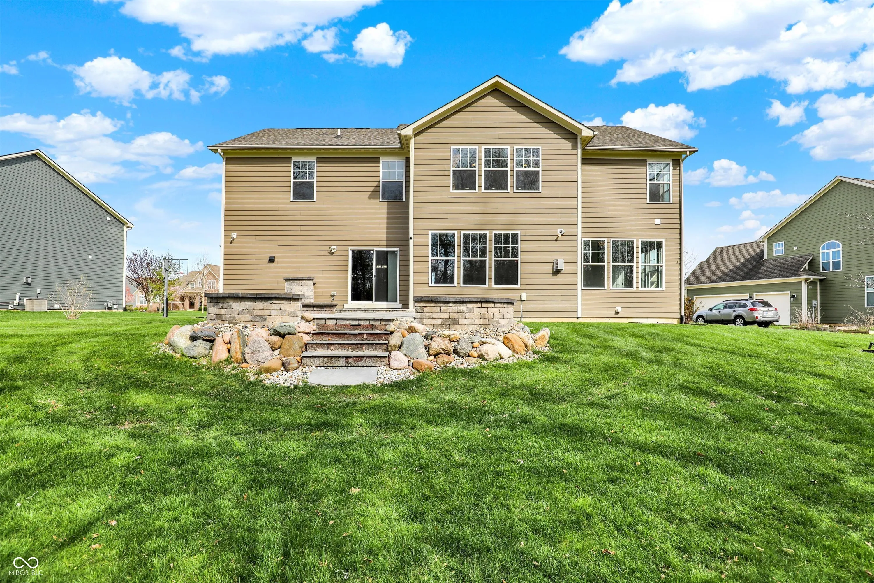 Fishers, Indiana 46037, United States, 6 Bedrooms Bedrooms, ,6 BathroomsBathrooms,Residential,Pending,112159