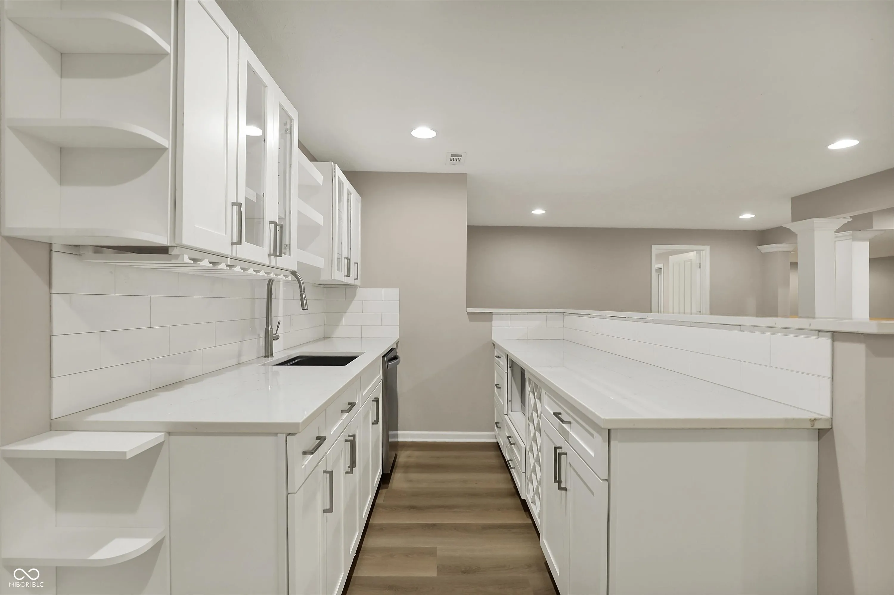 Fishers, Indiana 46037, United States, 6 Bedrooms Bedrooms, ,6 BathroomsBathrooms,Residential,Pending,112159