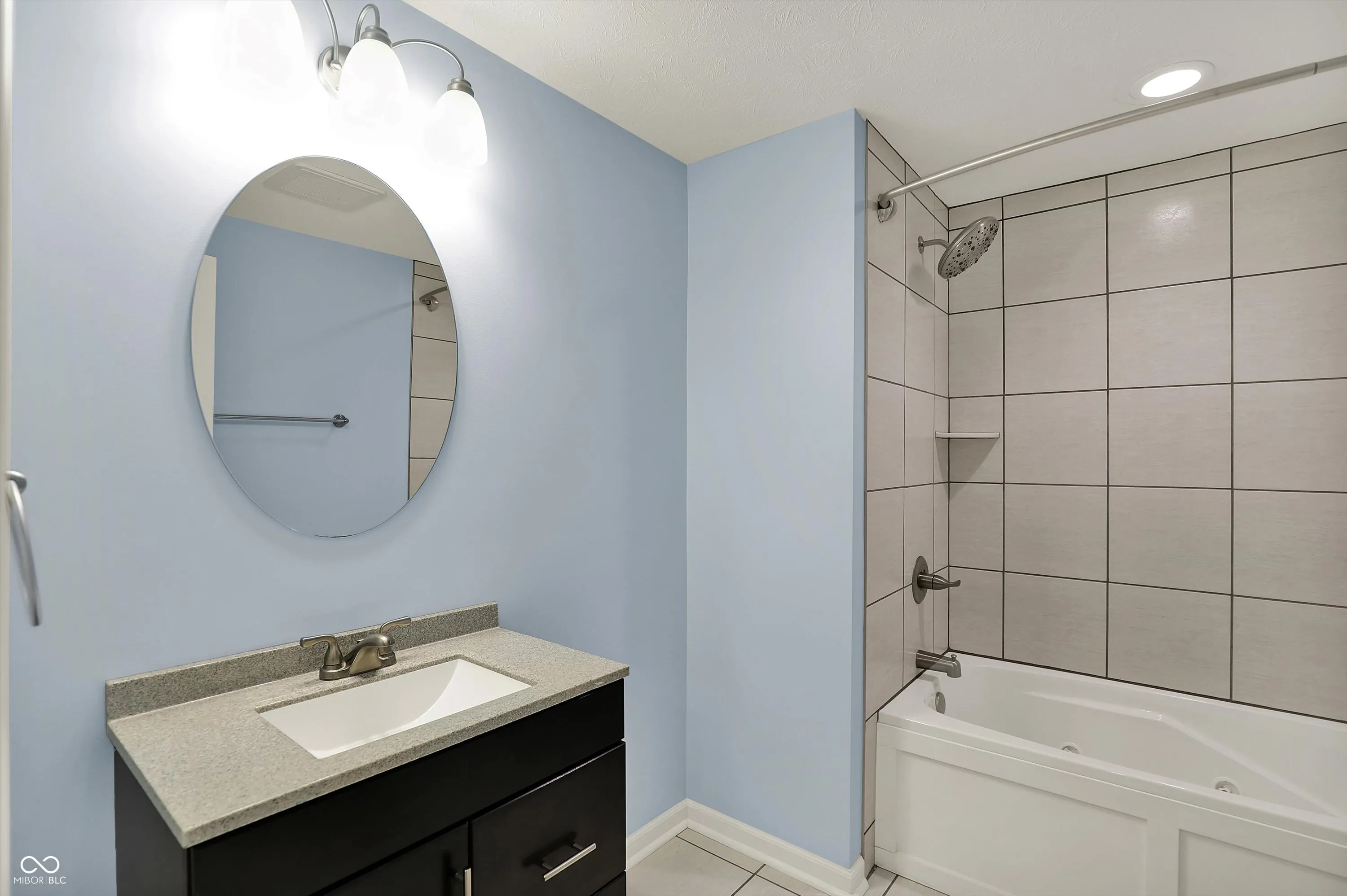 Fishers, Indiana 46037, United States, 6 Bedrooms Bedrooms, ,6 BathroomsBathrooms,Residential,Pending,112159