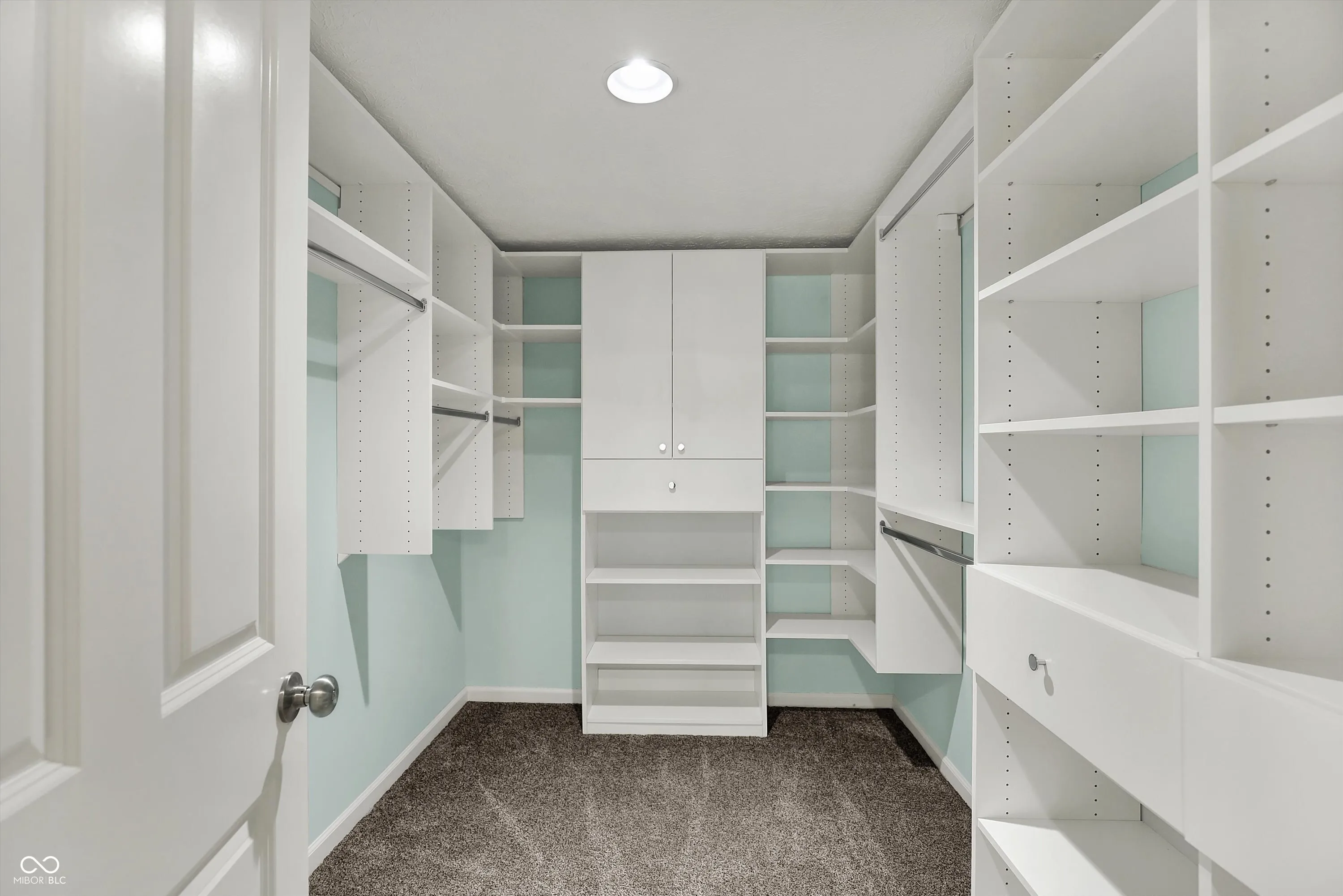 Fishers, Indiana 46037, United States, 6 Bedrooms Bedrooms, ,6 BathroomsBathrooms,Residential,Pending,112159