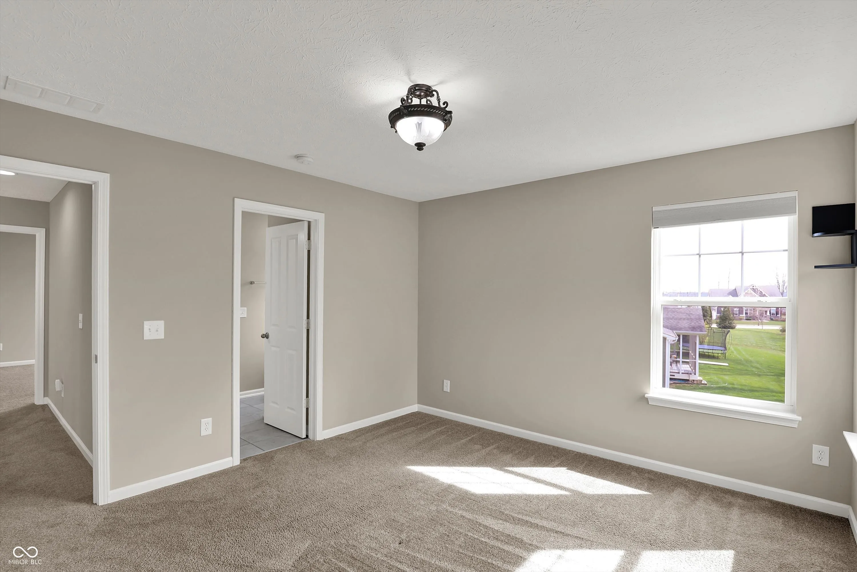 Fishers, Indiana 46037, United States, 6 Bedrooms Bedrooms, ,6 BathroomsBathrooms,Residential,Pending,112159