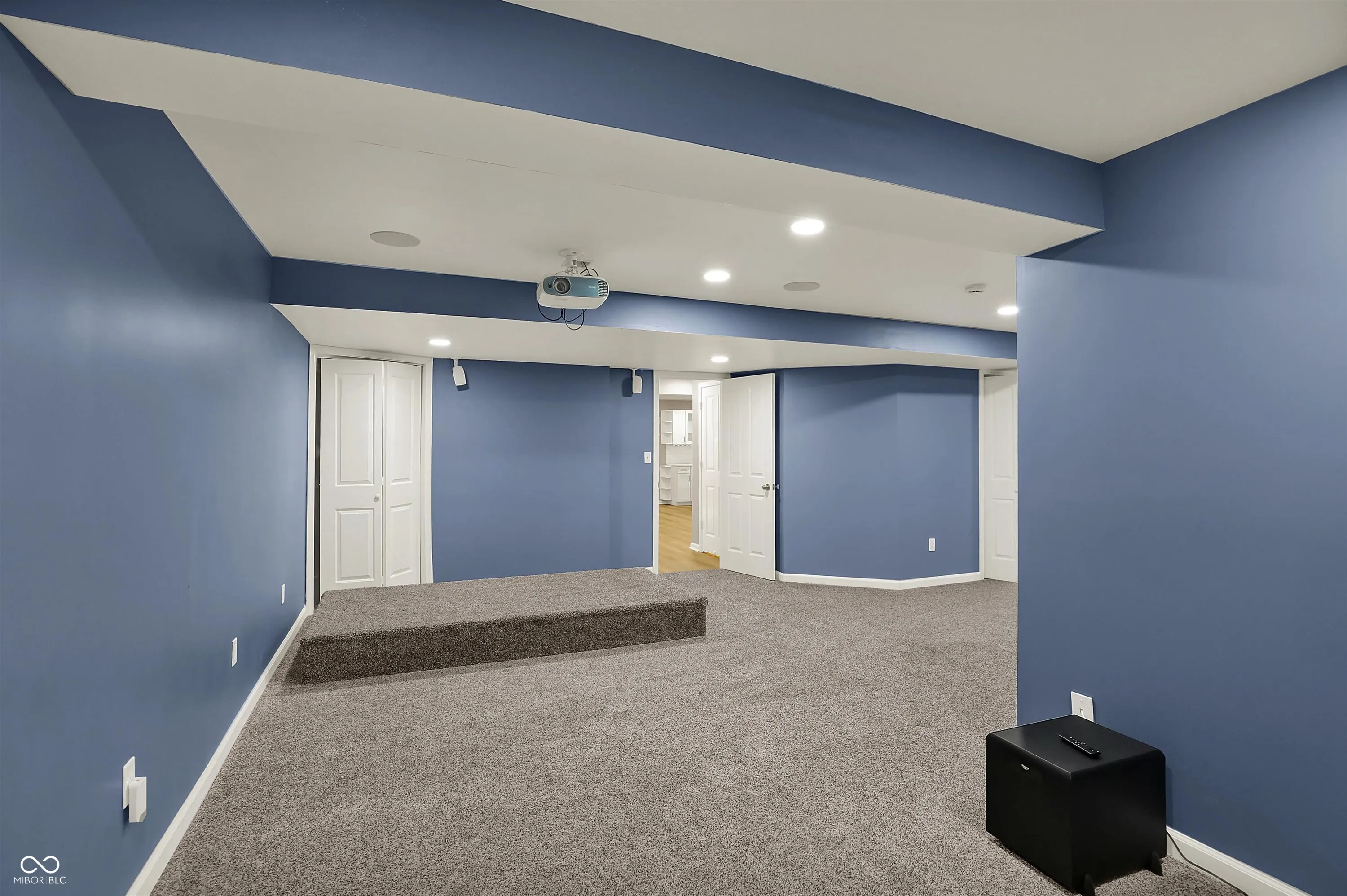 Fishers, Indiana 46037, United States, 6 Bedrooms Bedrooms, ,6 BathroomsBathrooms,Residential,Pending,112159