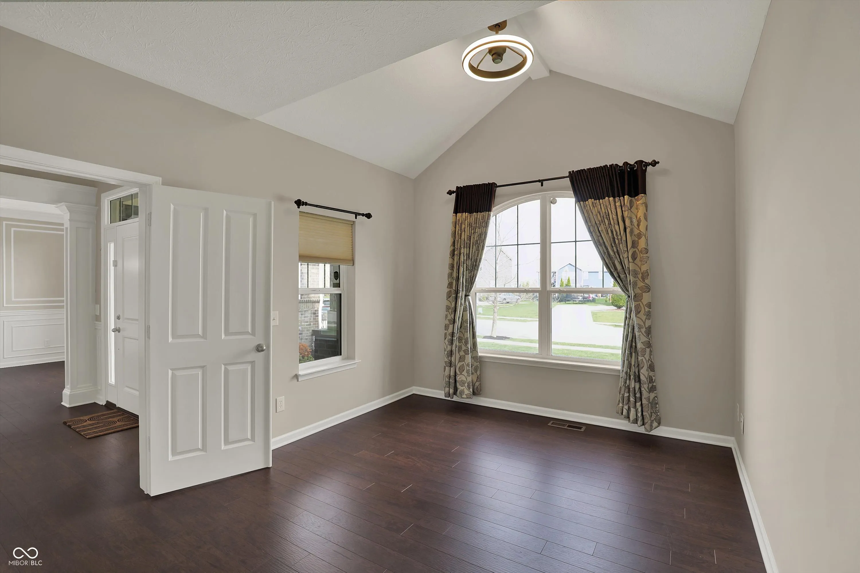 Fishers, Indiana 46037, United States, 6 Bedrooms Bedrooms, ,6 BathroomsBathrooms,Residential,Pending,112159