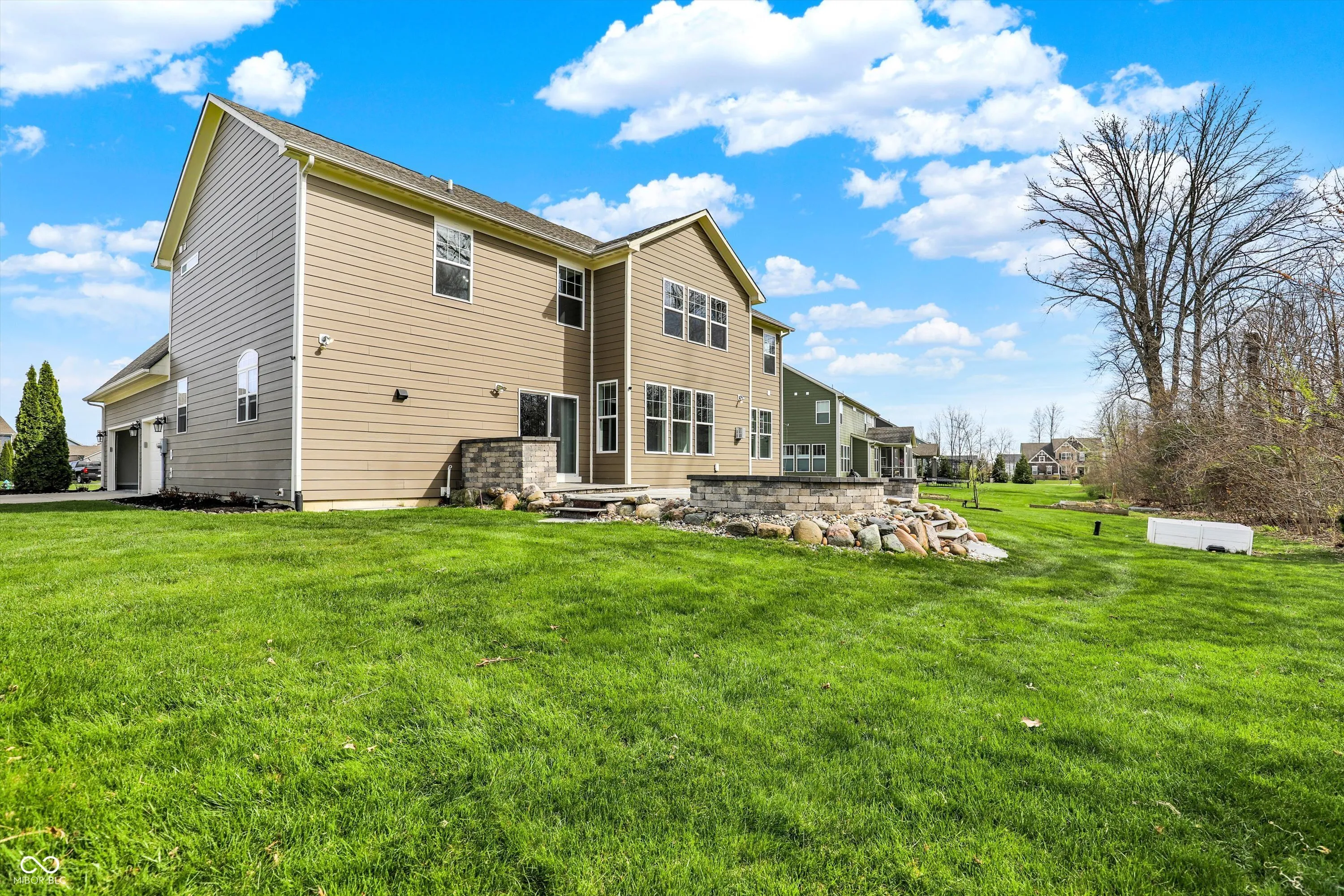 Fishers, Indiana 46037, United States, 6 Bedrooms Bedrooms, ,6 BathroomsBathrooms,Residential,Pending,112159