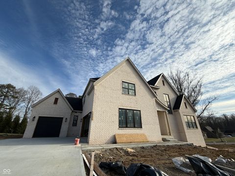 1713 Deer Creek Way Columbus IN 47201