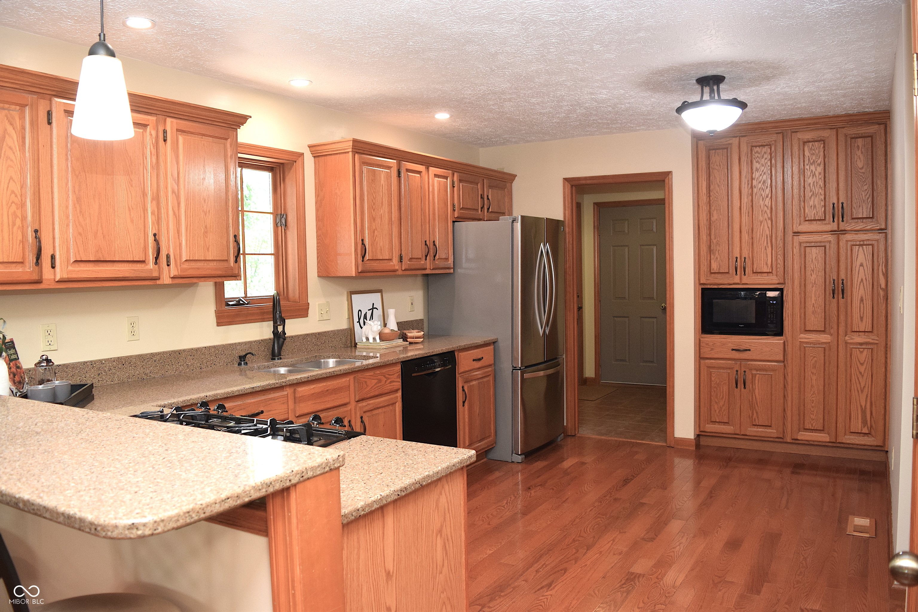 1065 Lakewood South Drive